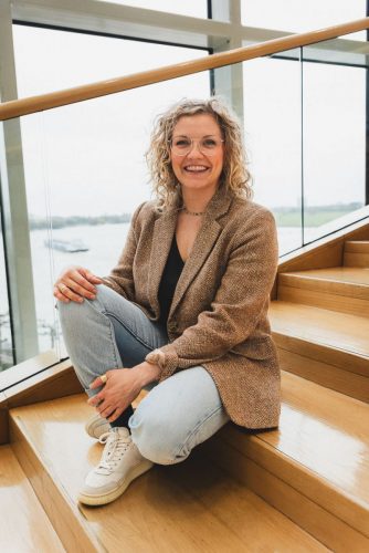 Lena Zingsheim-Zobel im Landtag Düsseldorf-Mood